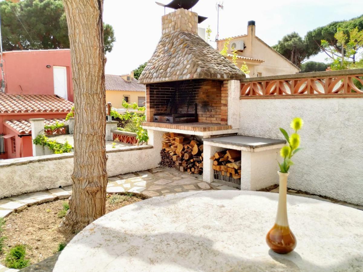Vacay Apartamento Montgo, Agradable Jardin! En Costa Brava L'Escala! Exterior foto