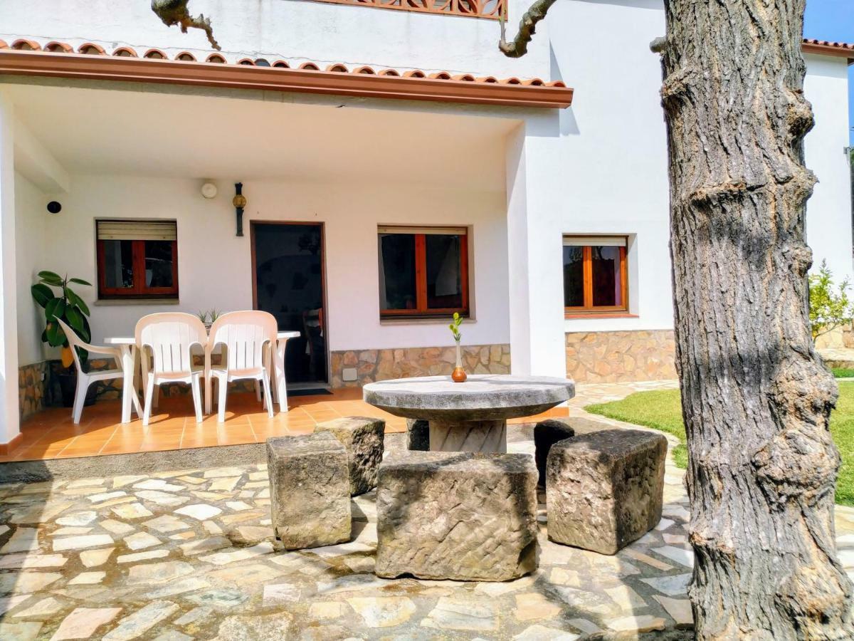 Vacay Apartamento Montgo, Agradable Jardin! En Costa Brava L'Escala! Exterior foto